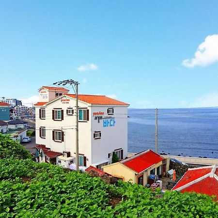 Chagall'S Ocean Чеджудо Экстерьер фото